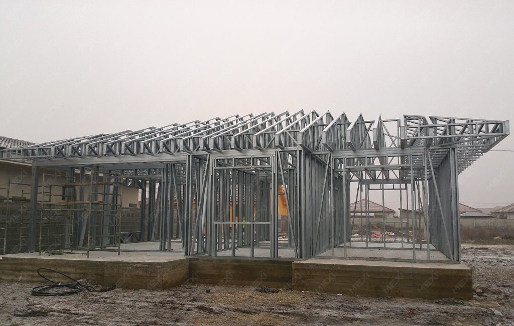 földszintes acélszerkezetes ház