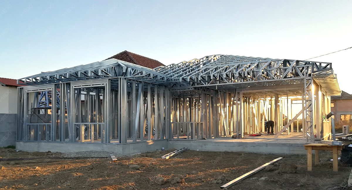 földszintes ház építés fémszerkezetre
