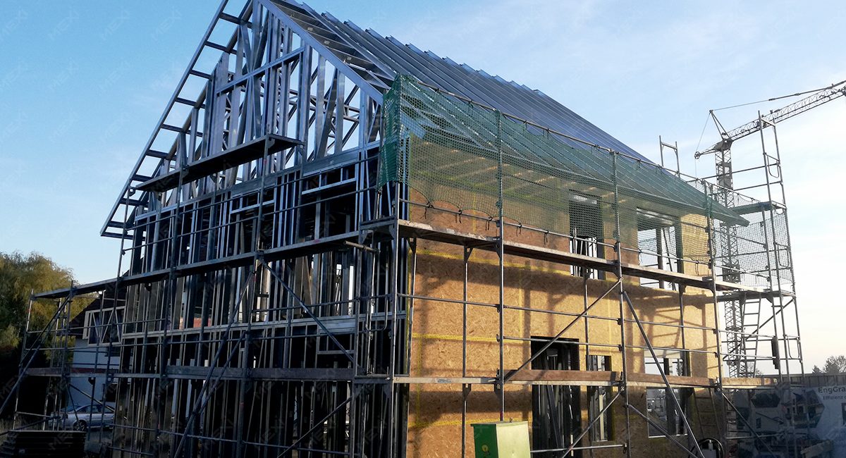 kétszintes tetőteres ház építés könnyű szerkezetre