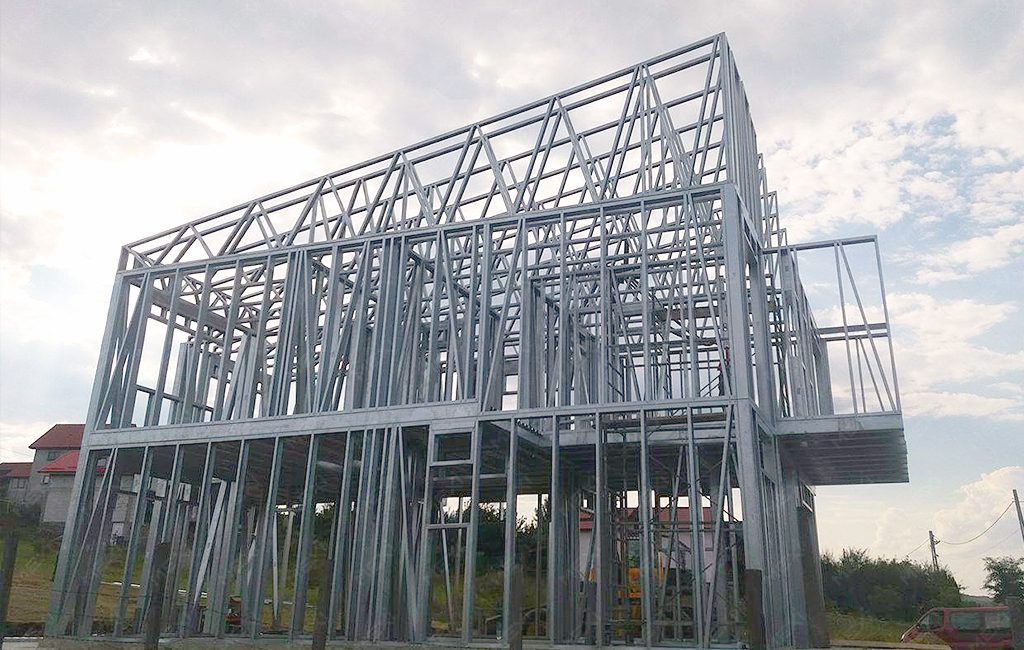 könnyűszerkezetes emeletes ház építés