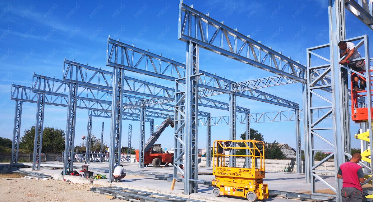 tágas könnyű fémszerkezetes csarnok építés