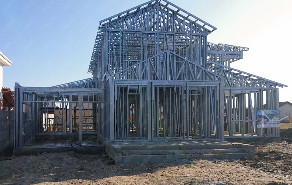 fémszerkezetes emeletes ház építés