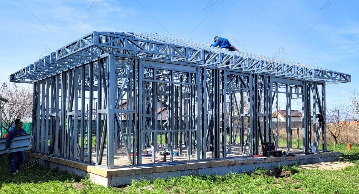 Könnyű fémkeret rendszerrel épített földszintes ház