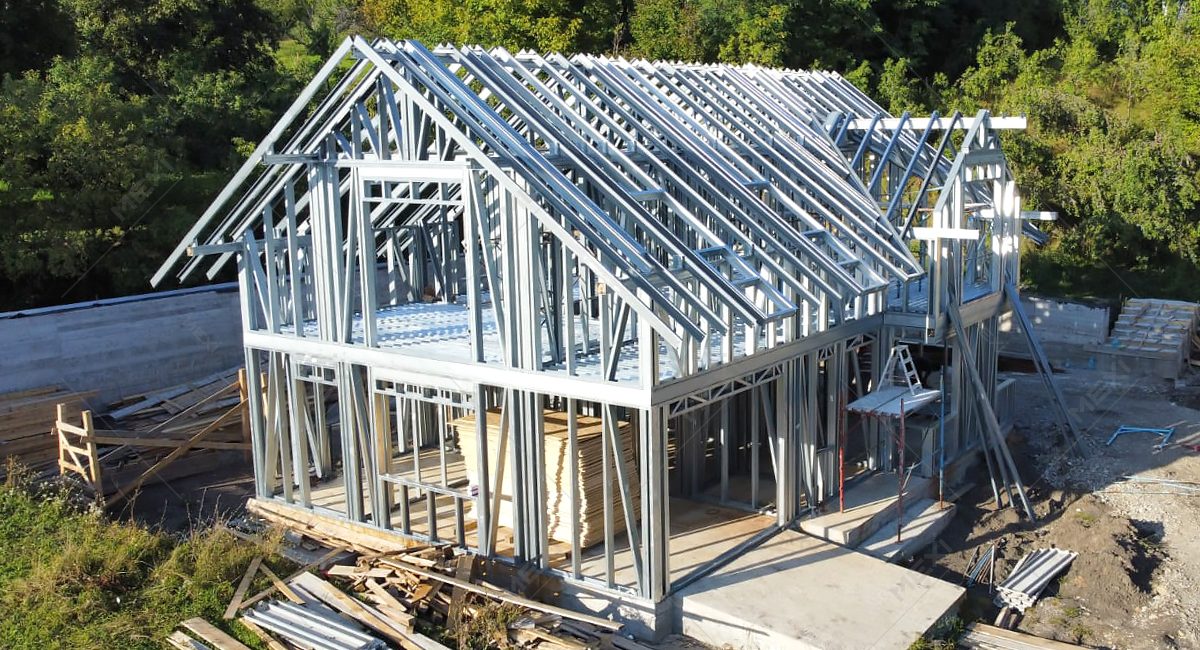 Manzárdtetős MEXI acélvázas ház építés