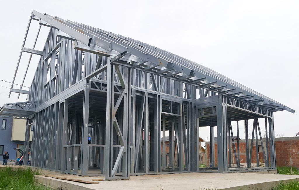 manzárdtetős ház építés acélszerkezetre