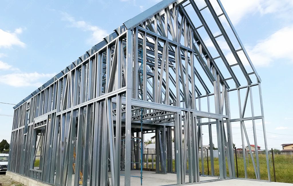 modern tetőteres ház acélvázon