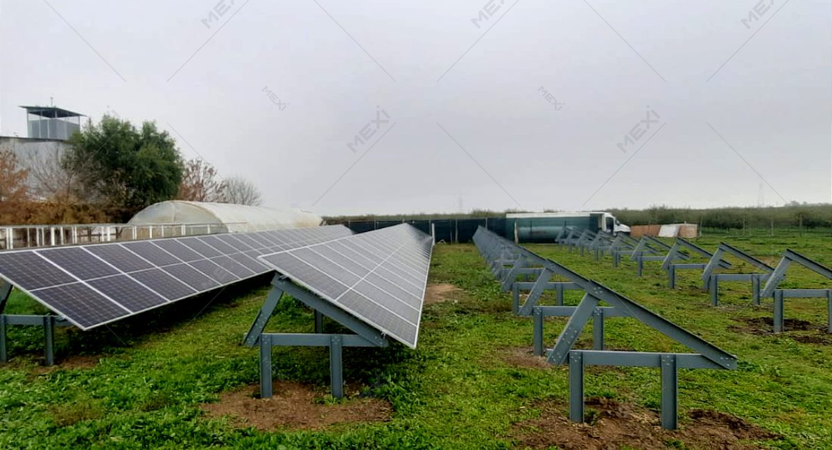 acél tartószerkezet fotovoltaikus parkhoz
