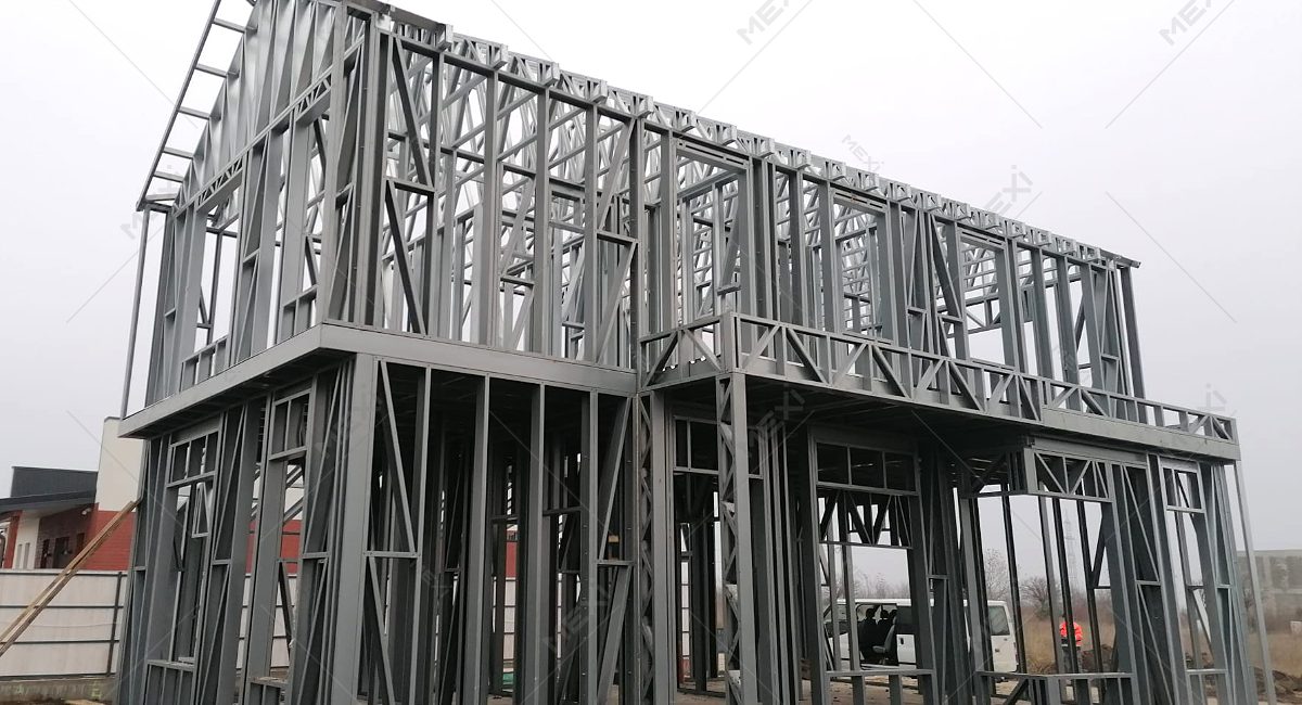 könnyűszerkezetes ház előregyártott elemekből