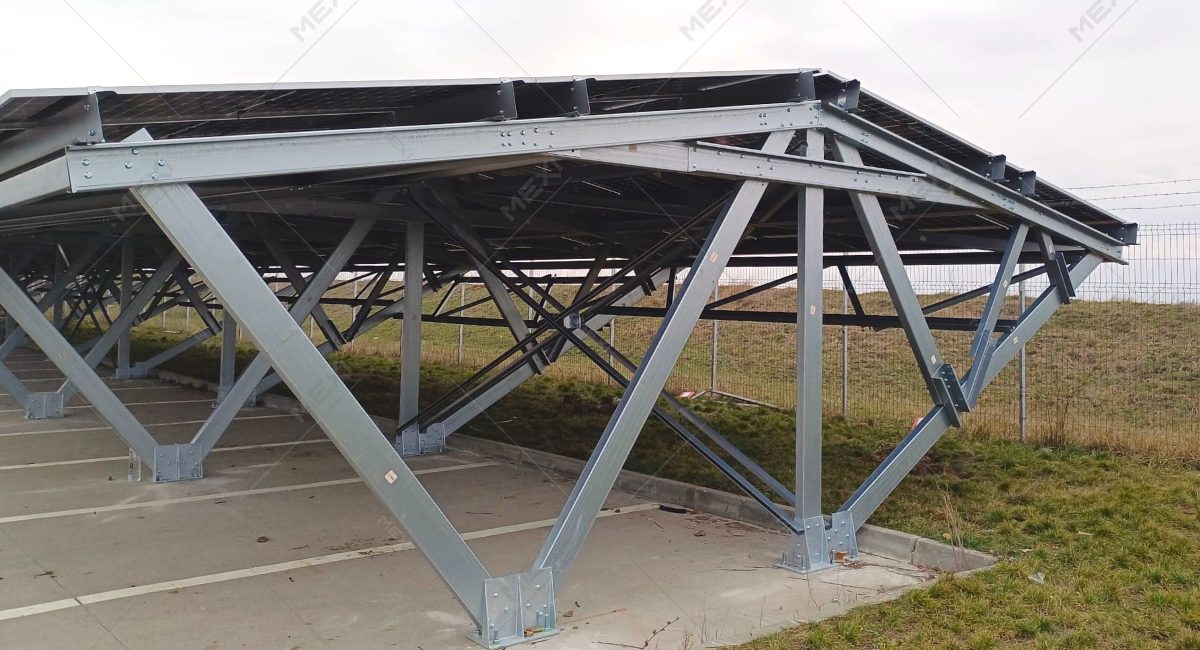 fotovoltaikus kocsibeálló szerkezet napelemes parkoló