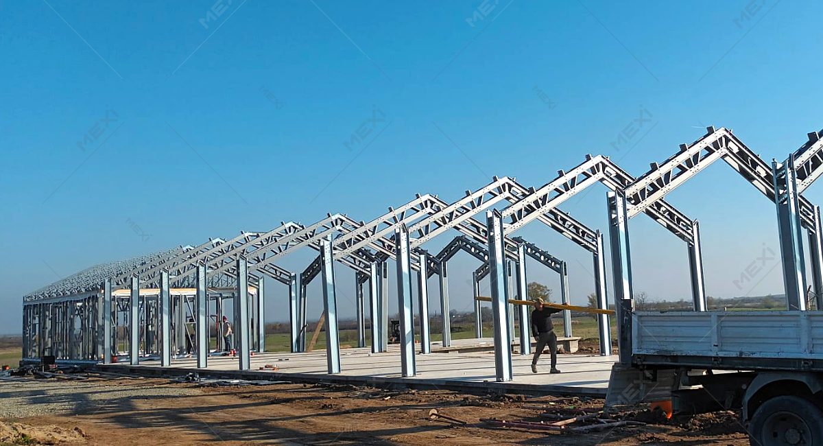 fémszerkezetes raktár építés